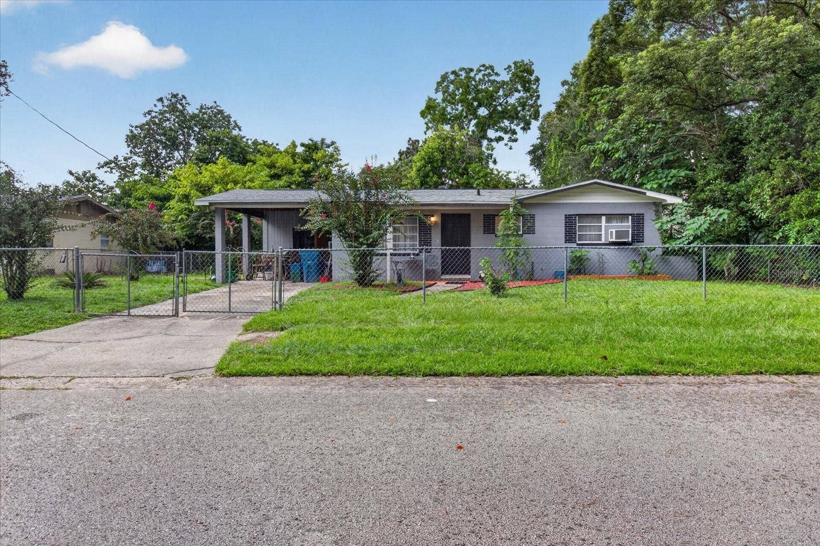 21385 LEHOUIER DRIVE, Brooksville, FL 34601 21385 LEHOUIER DRIVE, Brooksville, FL 34601