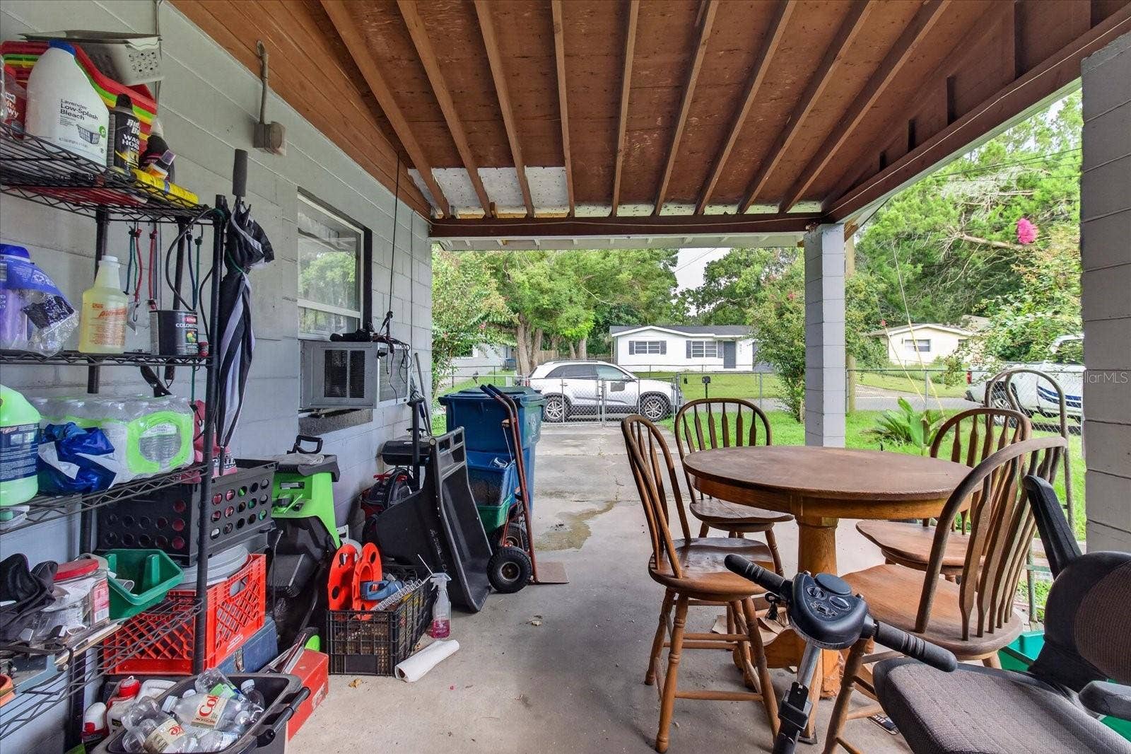 21385 LEHOUIER DRIVE, Brooksville, FL 34601 21385 LEHOUIER DRIVE, Brooksville, FL 34601