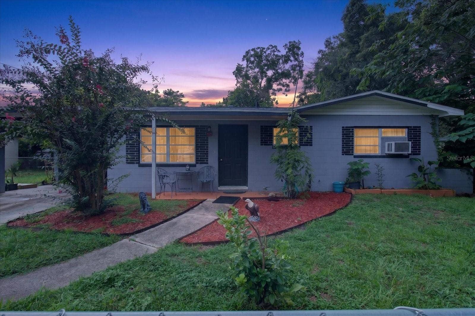 21385 LEHOUIER DRIVE, Brooksville, FL 34601 21385 LEHOUIER DRIVE, Brooksville, FL 34601