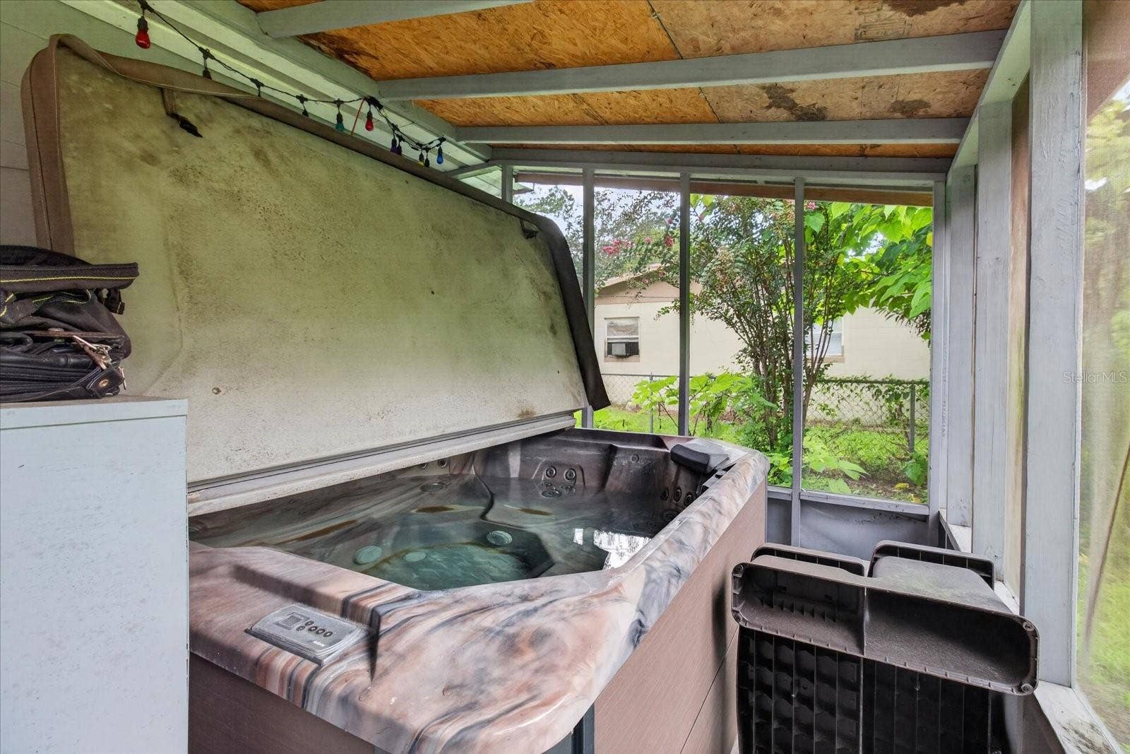 21385 LEHOUIER DRIVE, Brooksville, FL 34601 21385 LEHOUIER DRIVE, Brooksville, FL 34601