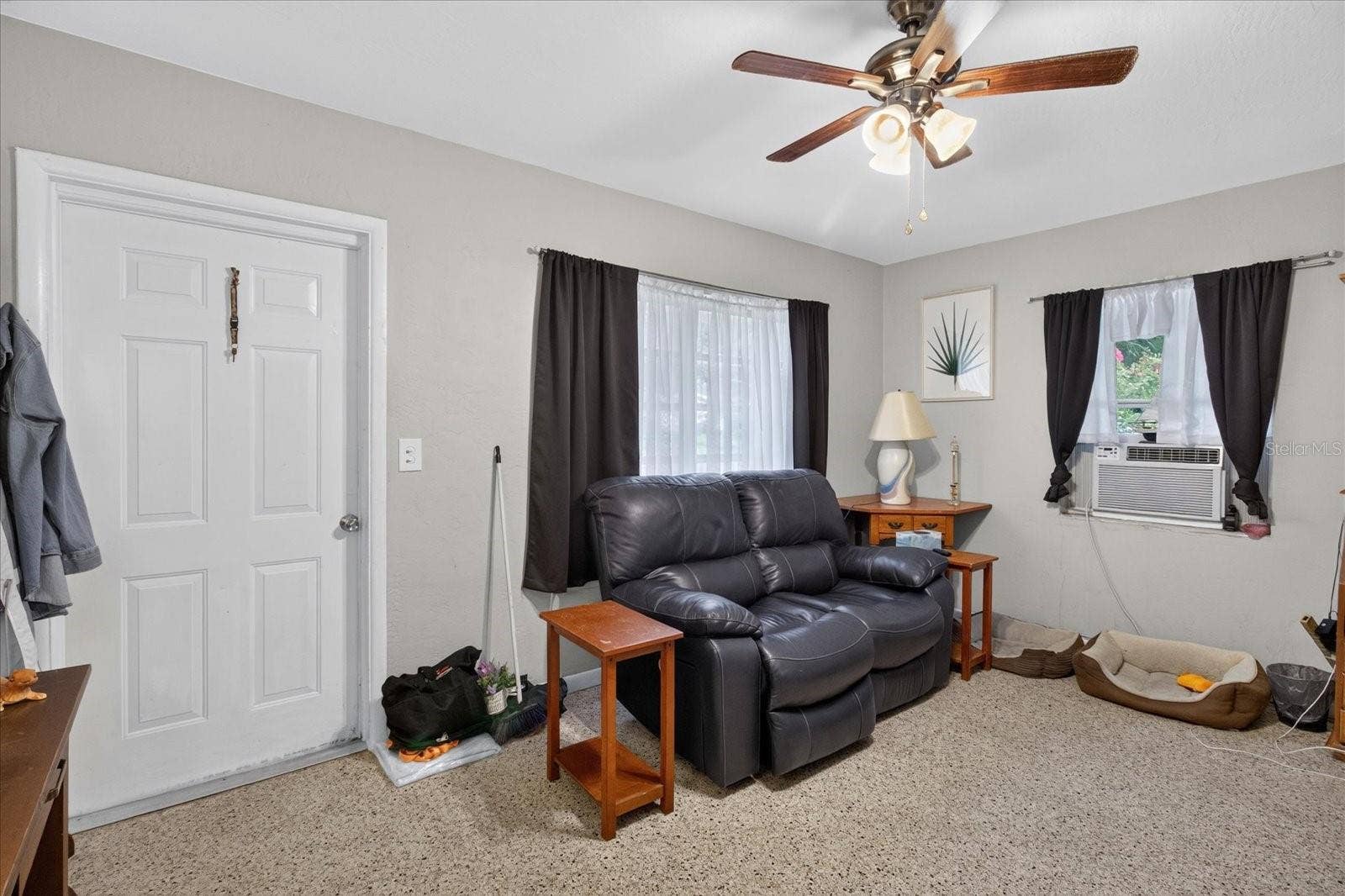 21385 LEHOUIER DRIVE, Brooksville, FL 34601 21385 LEHOUIER DRIVE, Brooksville, FL 34601