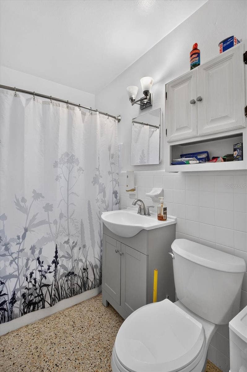 21385 LEHOUIER DRIVE, Brooksville, FL 34601 21385 LEHOUIER DRIVE, Brooksville, FL 34601