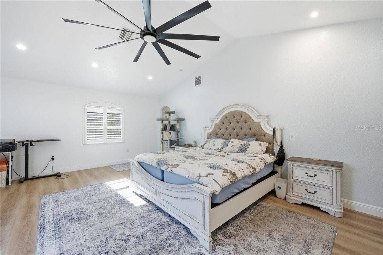 505 LAKESIDE DRIVE, Seffner, FL 33584