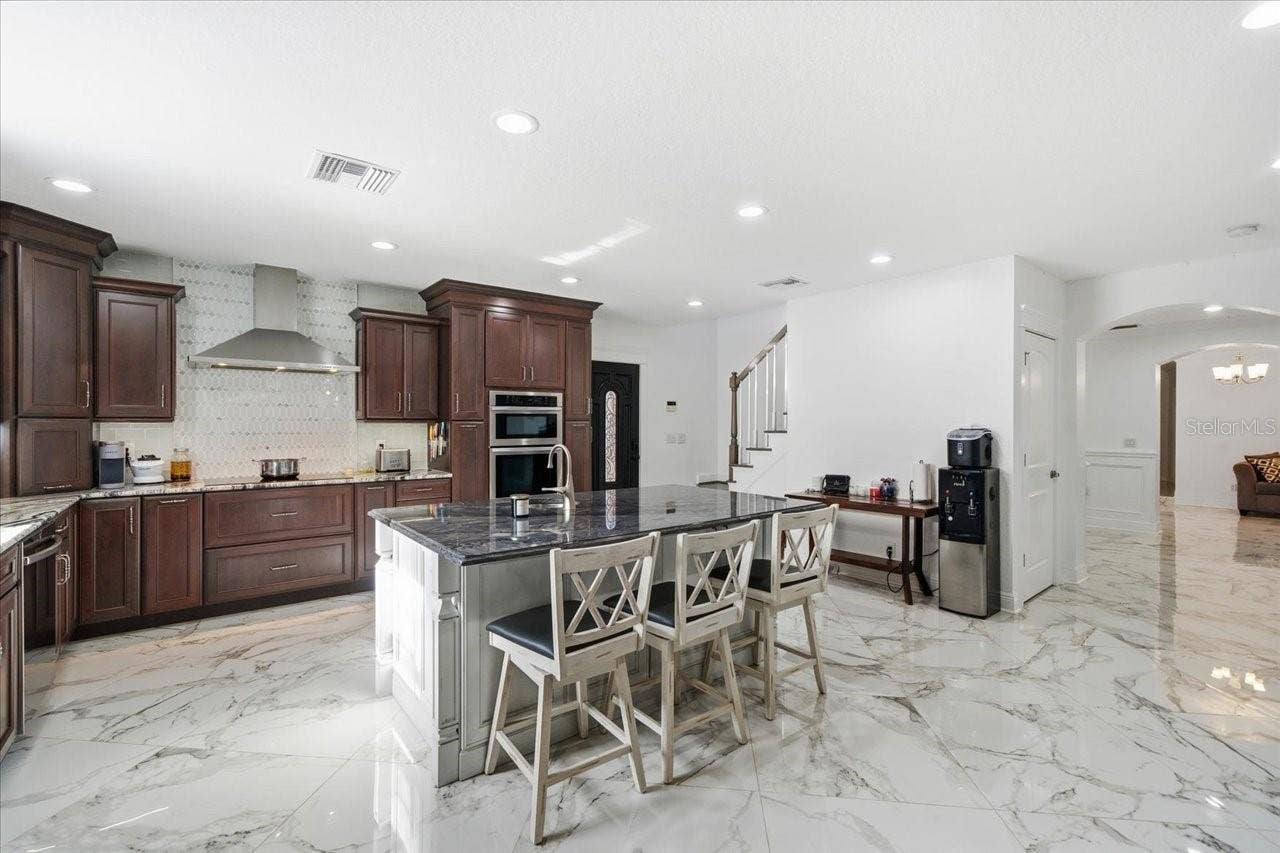 505 LAKESIDE DRIVE, Seffner, FL 33584