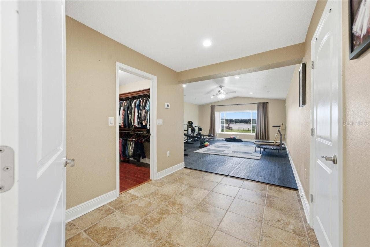 505 LAKESIDE DRIVE, Seffner, FL 33584