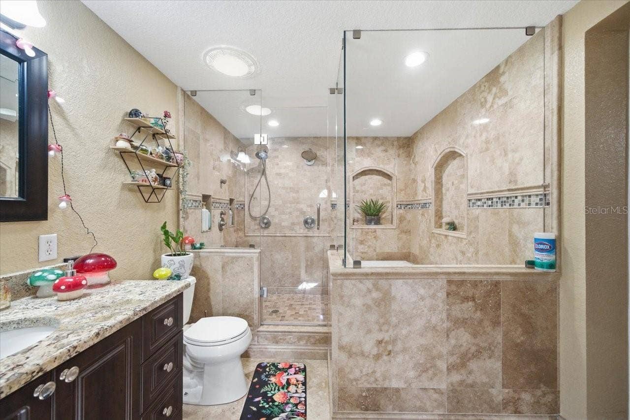 505 LAKESIDE DRIVE, Seffner, FL 33584