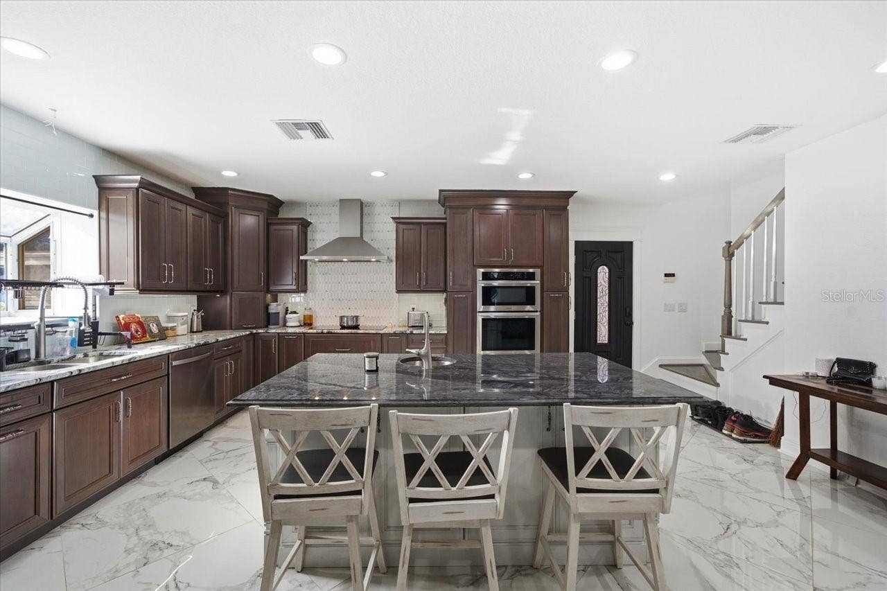 505 LAKESIDE DRIVE, Seffner, FL 33584