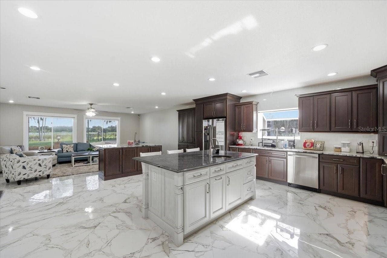 505 LAKESIDE DRIVE, Seffner, FL 33584