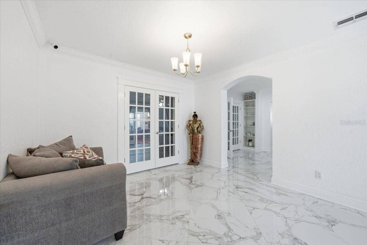 505 LAKESIDE DRIVE, Seffner, FL 33584