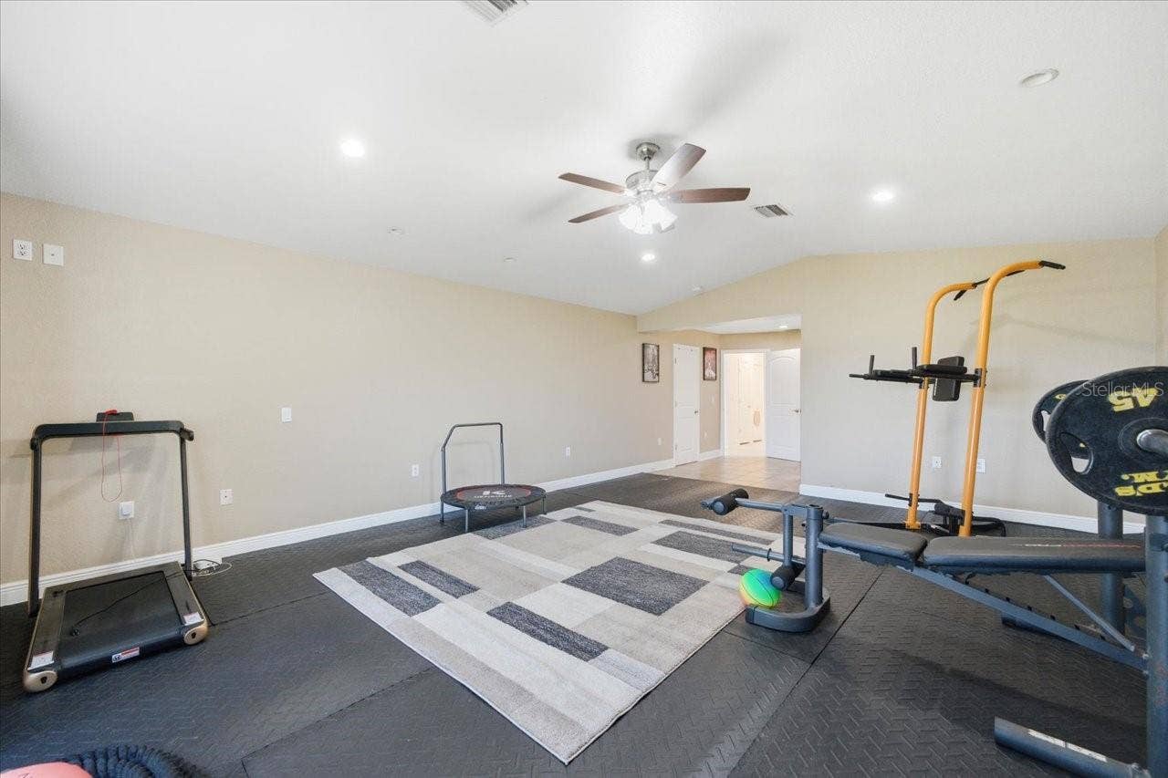 505 LAKESIDE DRIVE, Seffner, FL 33584