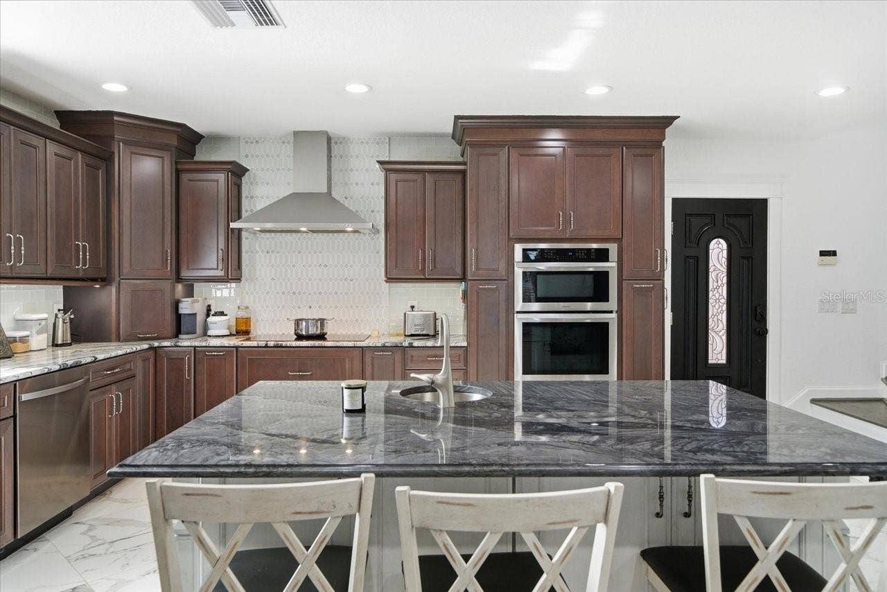 505 LAKESIDE DRIVE, Seffner, FL 33584