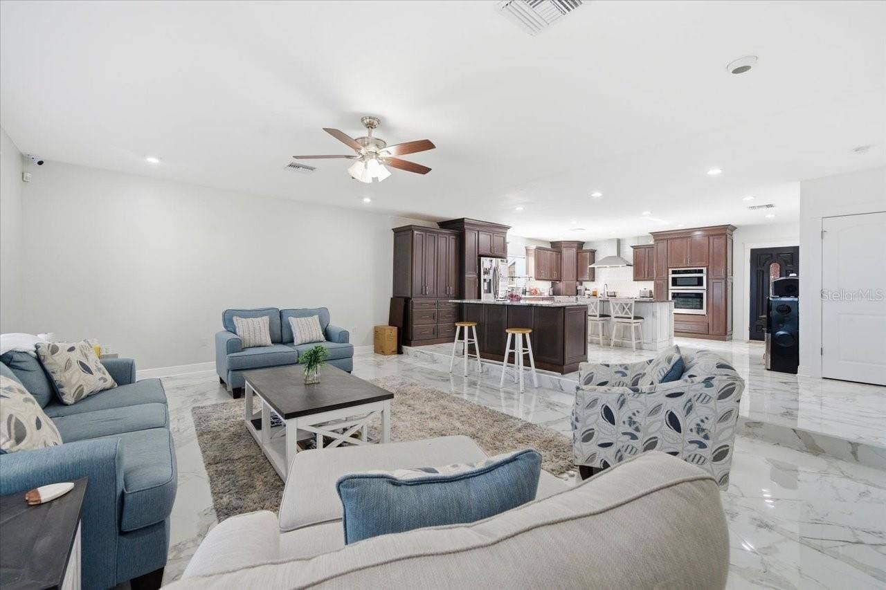 505 LAKESIDE DRIVE, Seffner, FL 33584