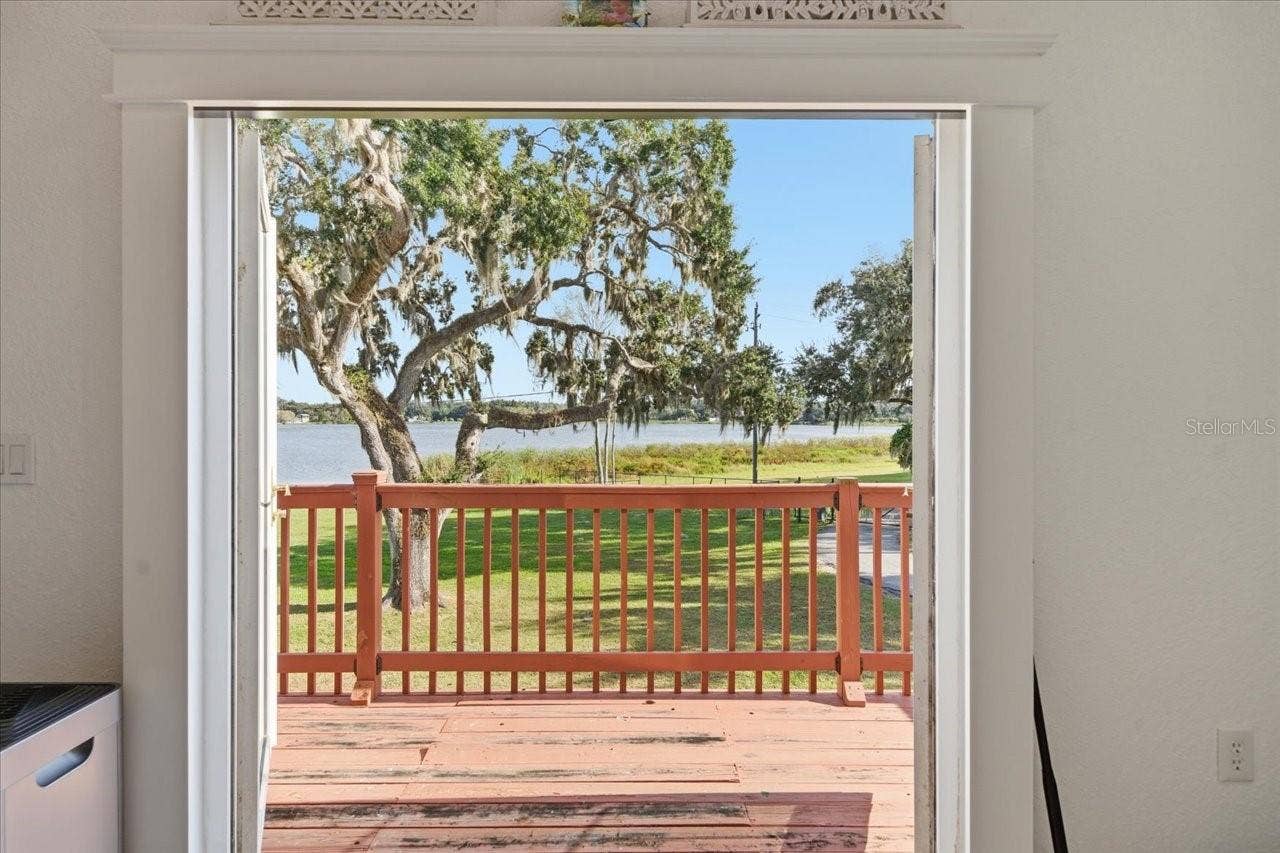 505 LAKESIDE DRIVE, Seffner, FL 33584