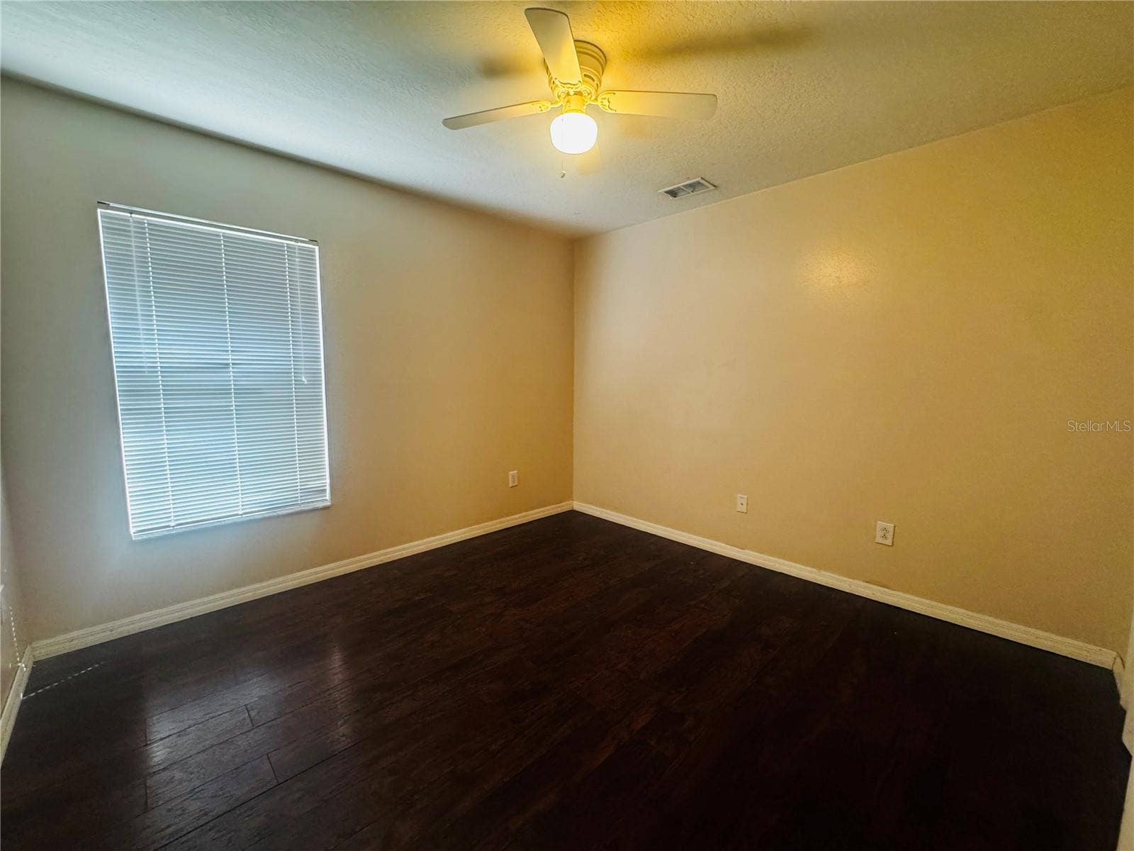 5868 WRENWATER DRIVE, Lithia, FL 33547 5868 WRENWATER DRIVE, Lithia, FL 33547
