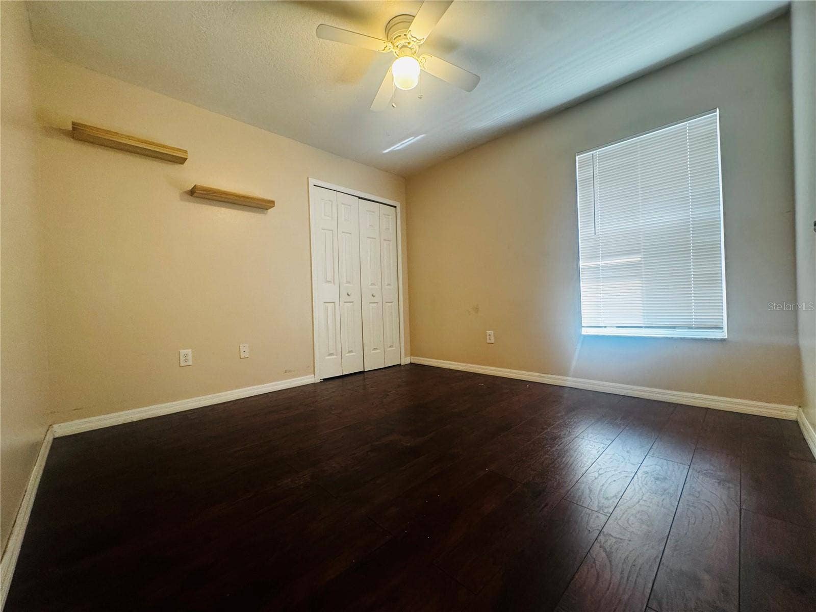 5868 WRENWATER DRIVE, Lithia, FL 33547 5868 WRENWATER DRIVE, Lithia, FL 33547