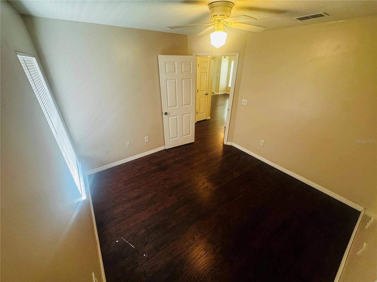 5868 WRENWATER DRIVE, Lithia, FL 33547 5868 WRENWATER DRIVE, Lithia, FL 33547