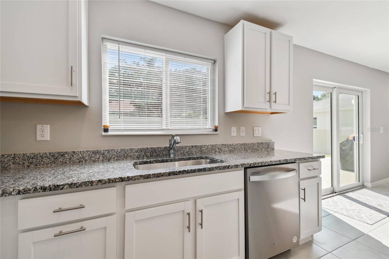 3810 REFLECTION DOCK DRIVE, Seffner, FL 33584 3810 REFLECTION DOCK DRIVE, Seffner, FL 33584