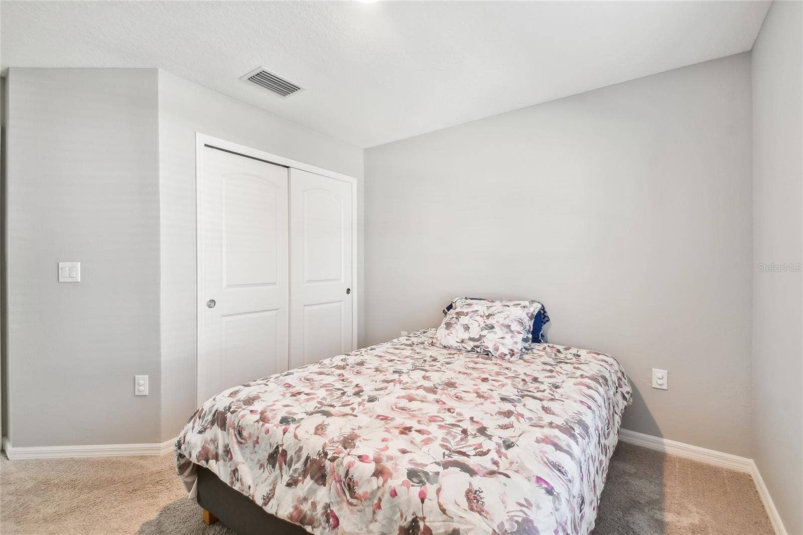 3810 REFLECTION DOCK DRIVE, Seffner, FL 33584 3810 REFLECTION DOCK DRIVE, Seffner, FL 33584