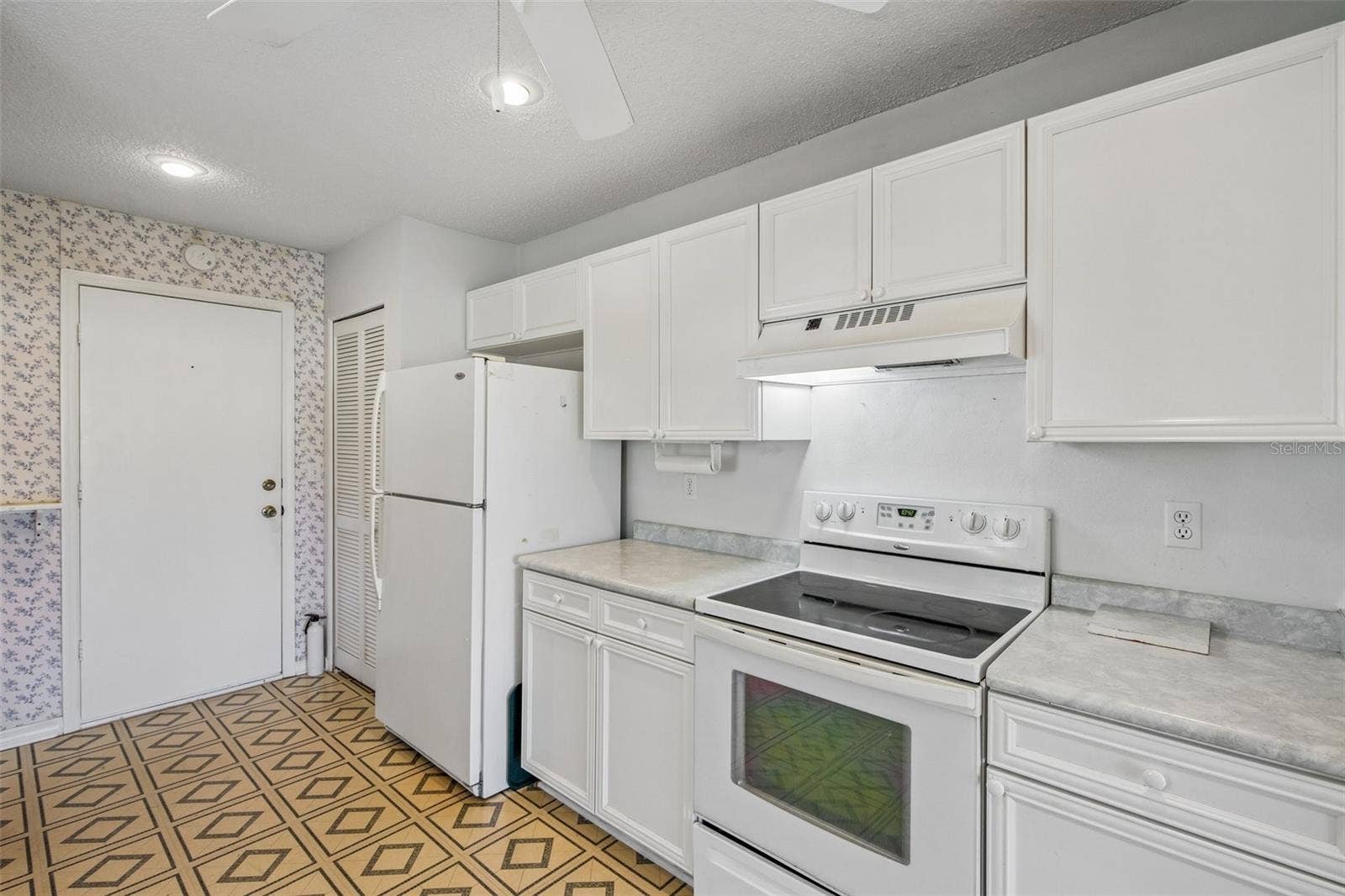 912 MCDANIEL STREET, Sun City Center, FL 33573 912 MCDANIEL STREET, Sun City Center, FL 33573