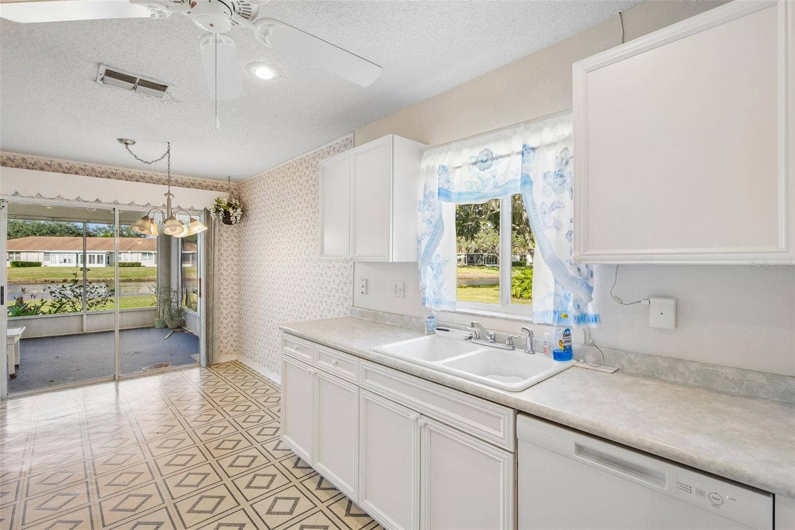 912 MCDANIEL STREET, Sun City Center, FL 33573 912 MCDANIEL STREET, Sun City Center, FL 33573