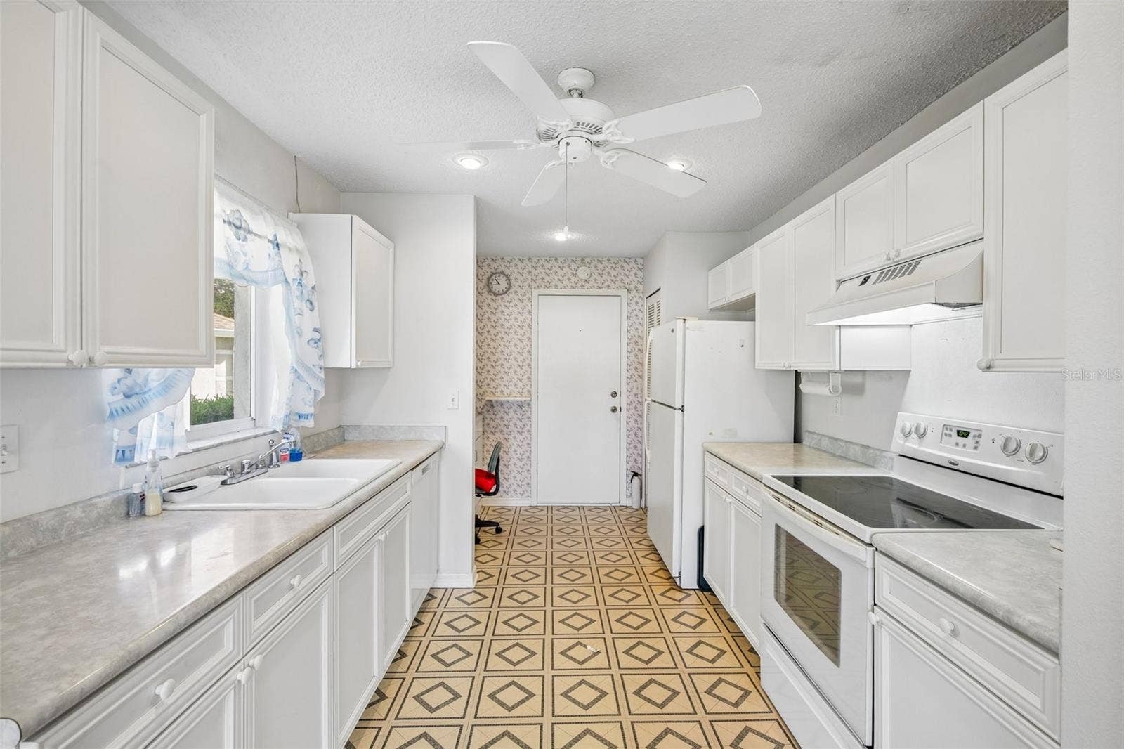 912 MCDANIEL STREET, Sun City Center, FL 33573 912 MCDANIEL STREET, Sun City Center, FL 33573