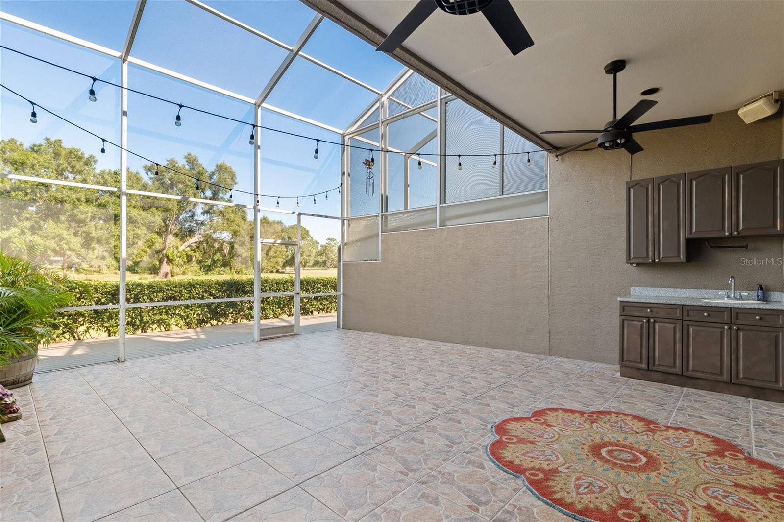 2495 JOHNNA COURT, Palm Harbor, FL 34685 Outdoor Kitchen and Screened Porch