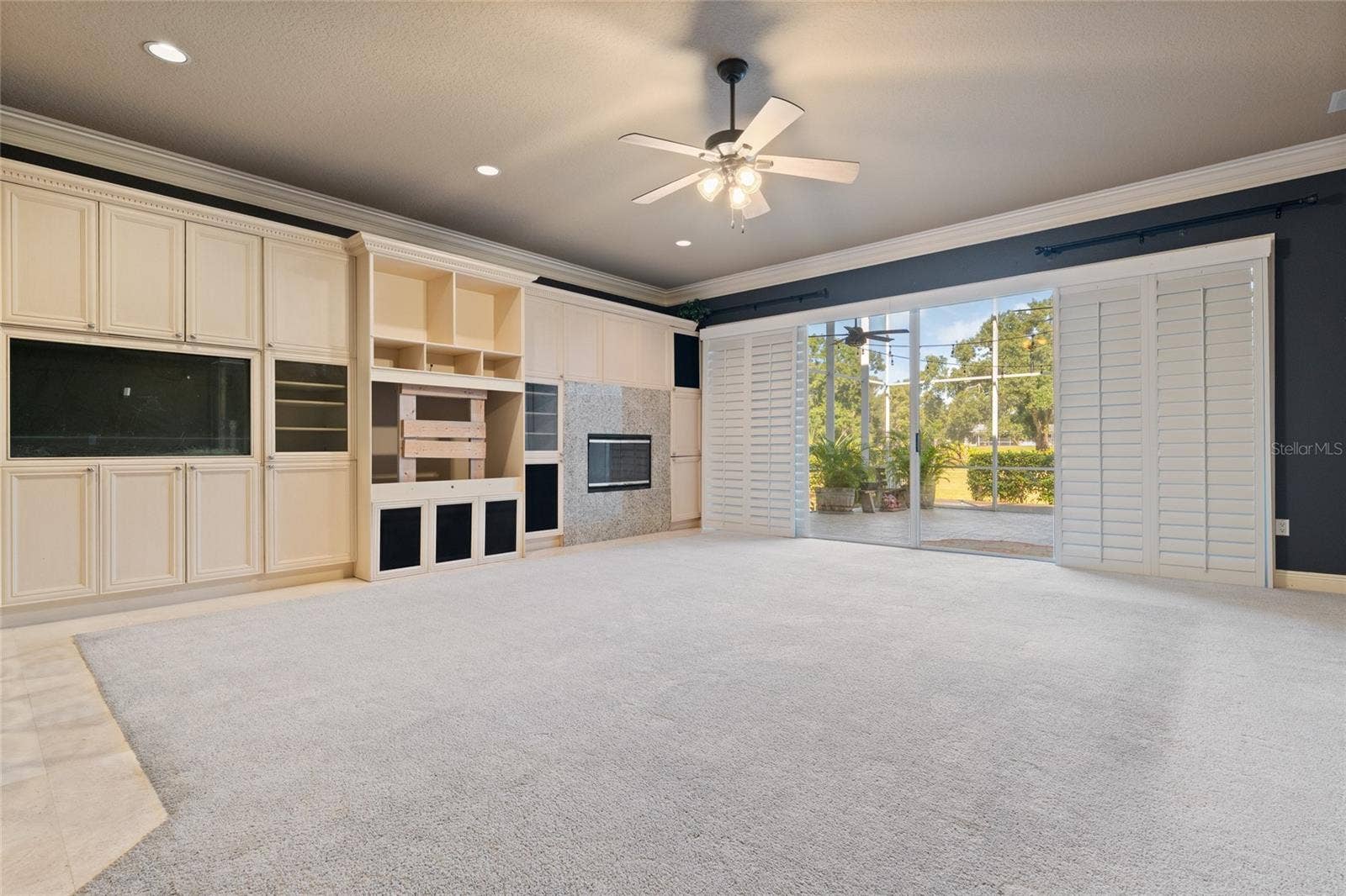 2495 JOHNNA COURT, Palm Harbor, FL 34685 Living Room