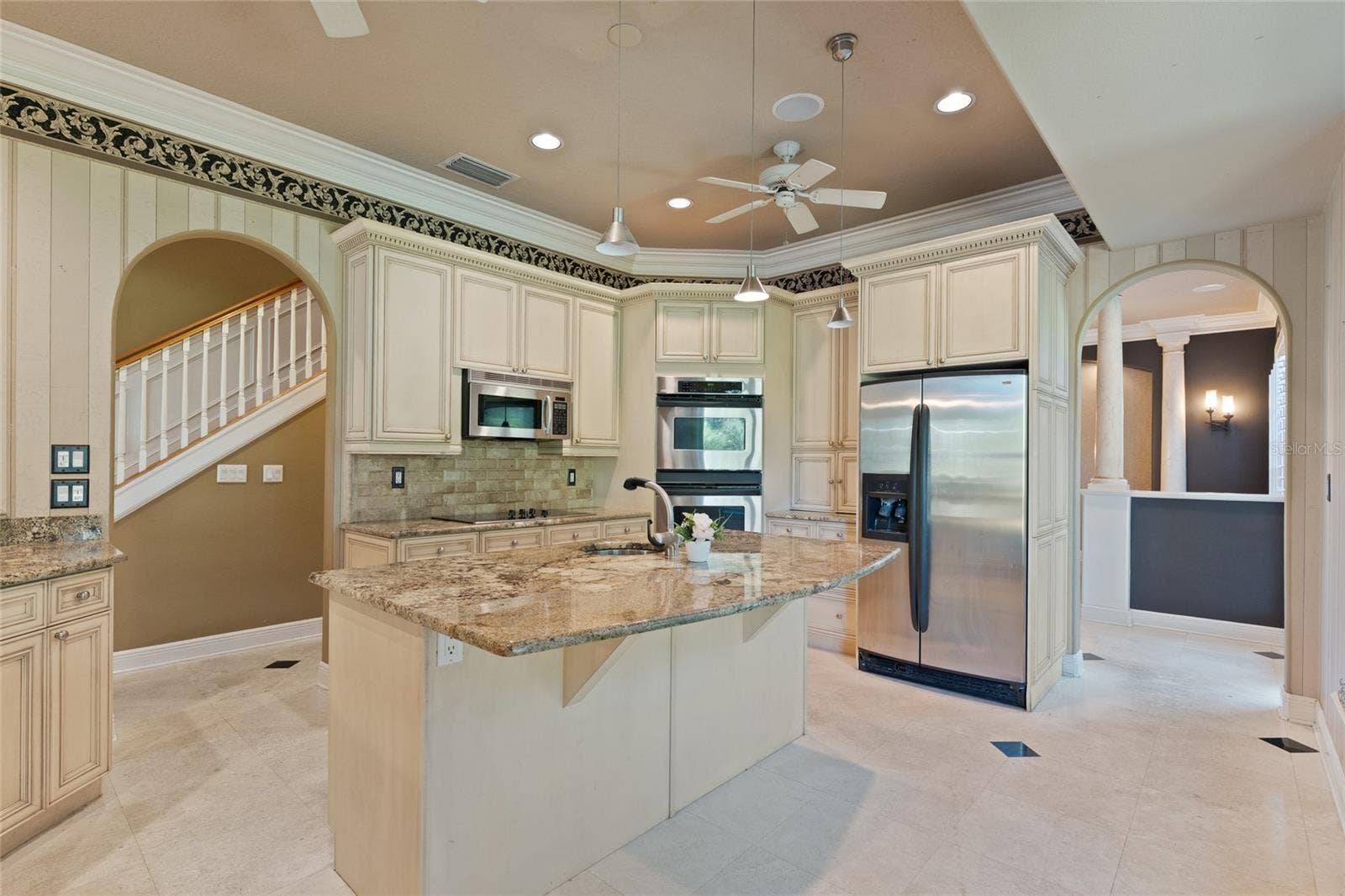 2495 JOHNNA COURT, Palm Harbor, FL 34685 Kitchen