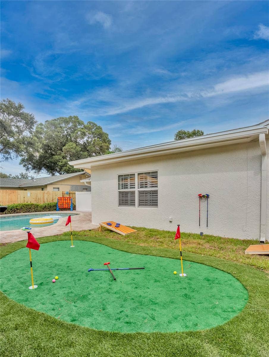 9678 121ST STREET, Seminole, FL 33772 9678 121ST STREET, Seminole, FL 33772