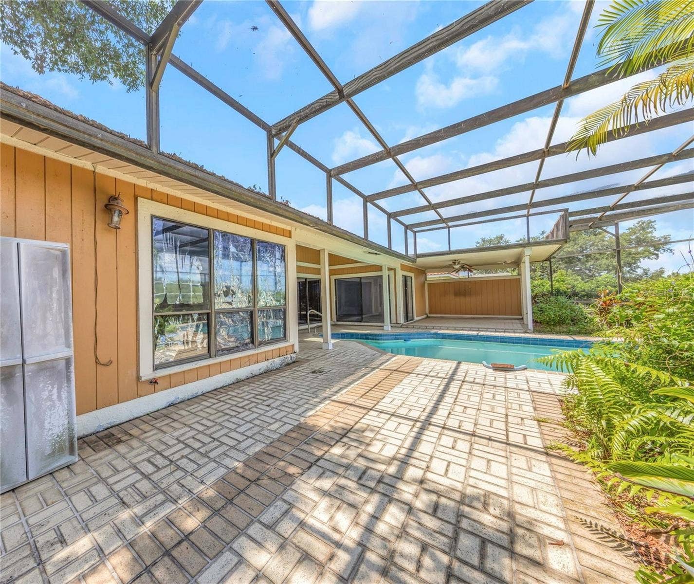 7448 17TH LANE NE, St Petersburg, FL 33702 Rear Patio