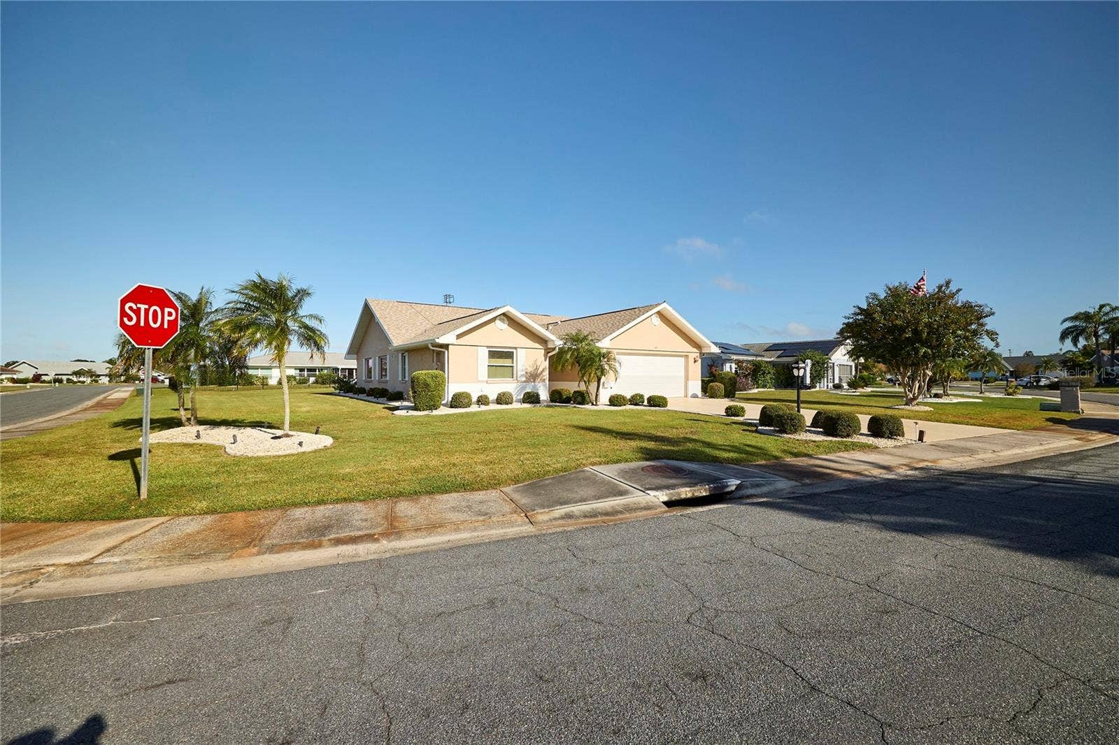 311 THORN HILL PLACE, Sun City Center, FL 33573 311 THORN HILL PLACE, Sun City Center, FL 33573