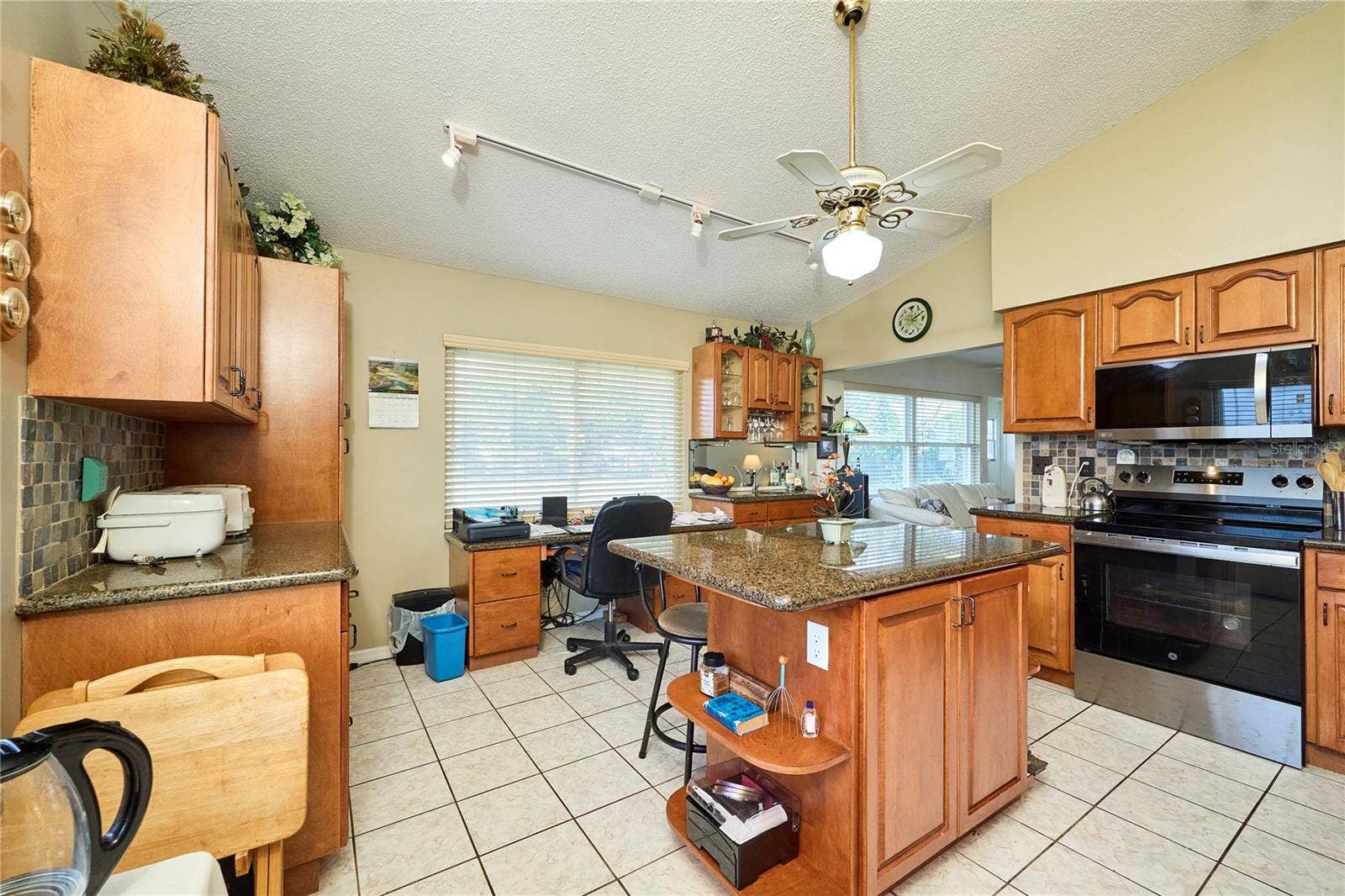 311 THORN HILL PLACE, Sun City Center, FL 33573 311 THORN HILL PLACE, Sun City Center, FL 33573