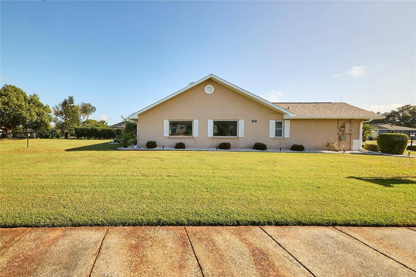 311 THORN HILL PLACE, Sun City Center, FL 33573 311 THORN HILL PLACE, Sun City Center, FL 33573