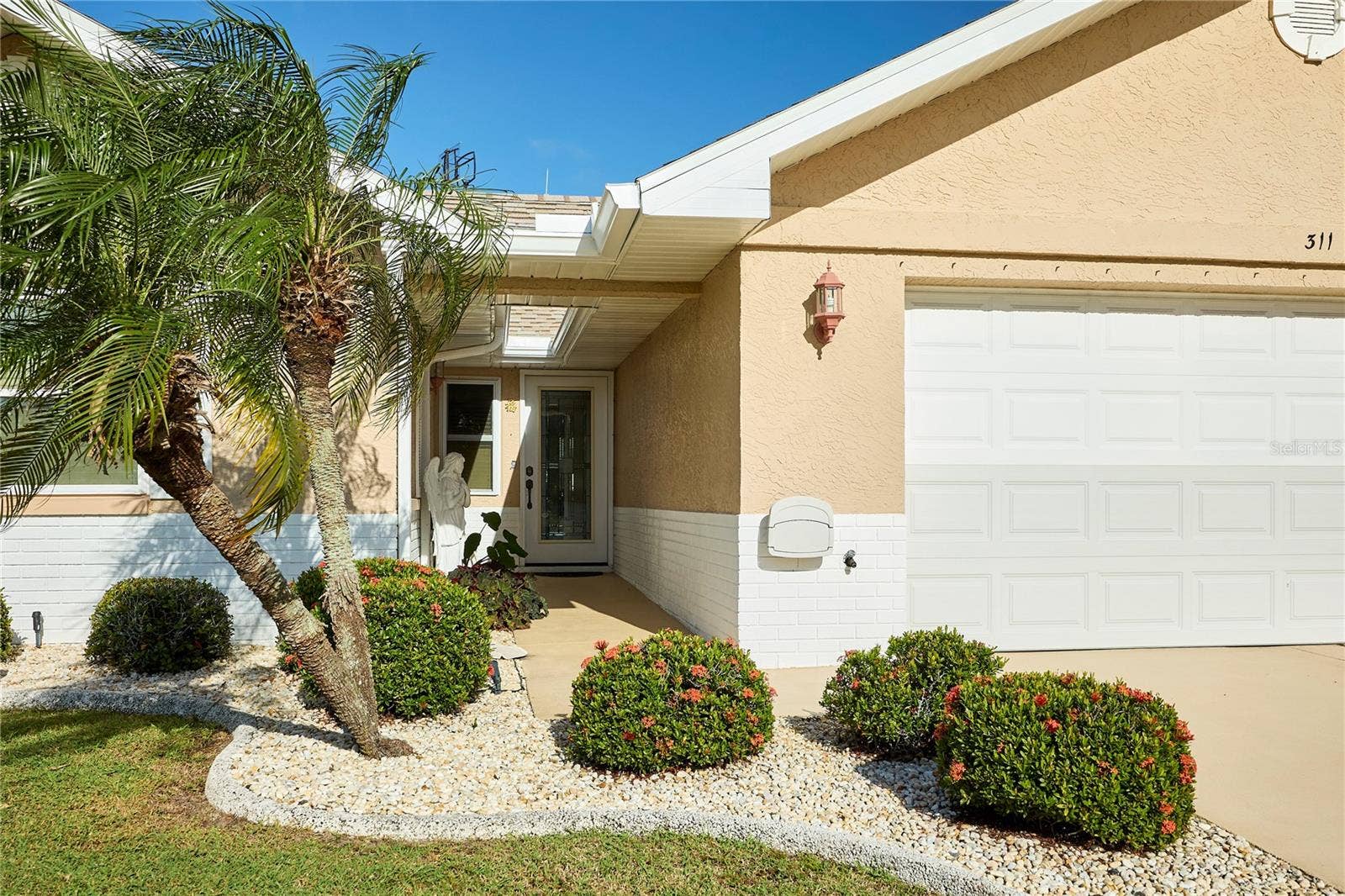311 THORN HILL PLACE, Sun City Center, FL 33573 311 THORN HILL PLACE, Sun City Center, FL 33573