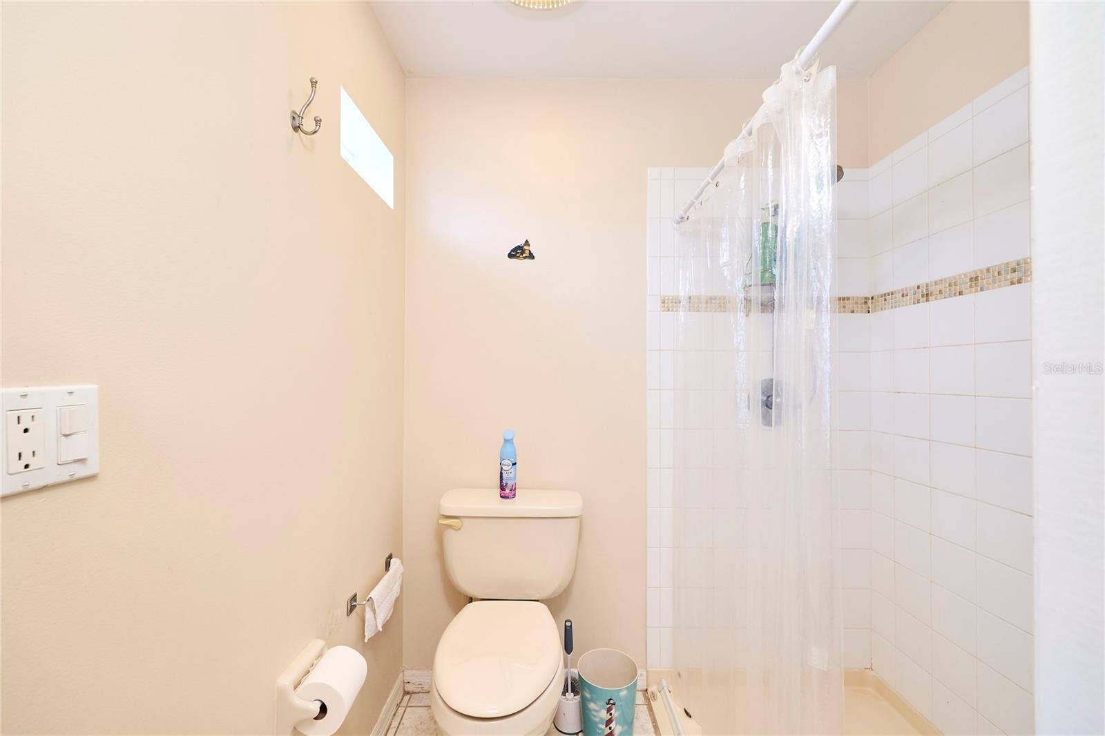 311 THORN HILL PLACE, Sun City Center, FL 33573 311 THORN HILL PLACE, Sun City Center, FL 33573