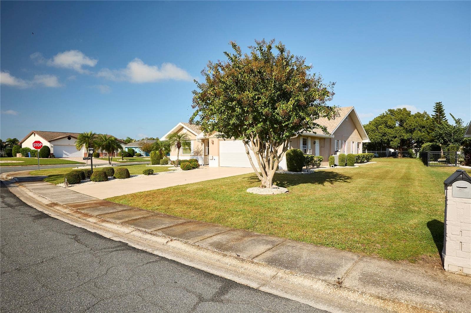 311 THORN HILL PLACE, Sun City Center, FL 33573 311 THORN HILL PLACE, Sun City Center, FL 33573