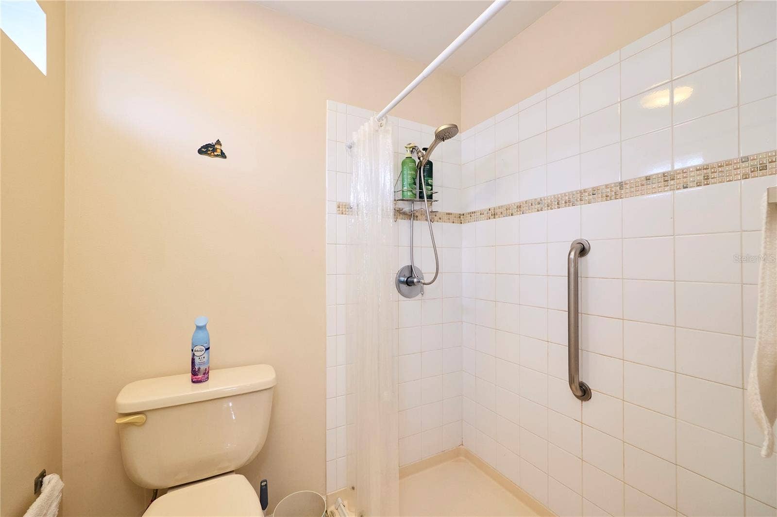 311 THORN HILL PLACE, Sun City Center, FL 33573 311 THORN HILL PLACE, Sun City Center, FL 33573