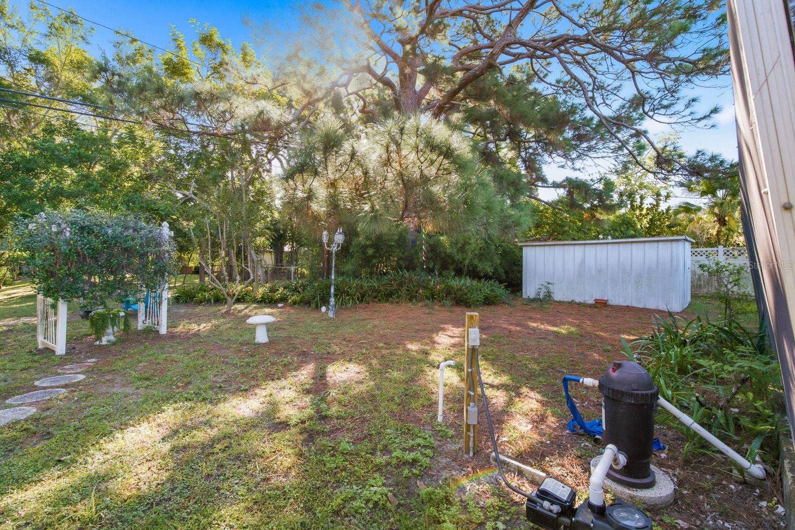 6801 17TH LANE N, St Petersburg, FL 33702 This backyard is a must see!
