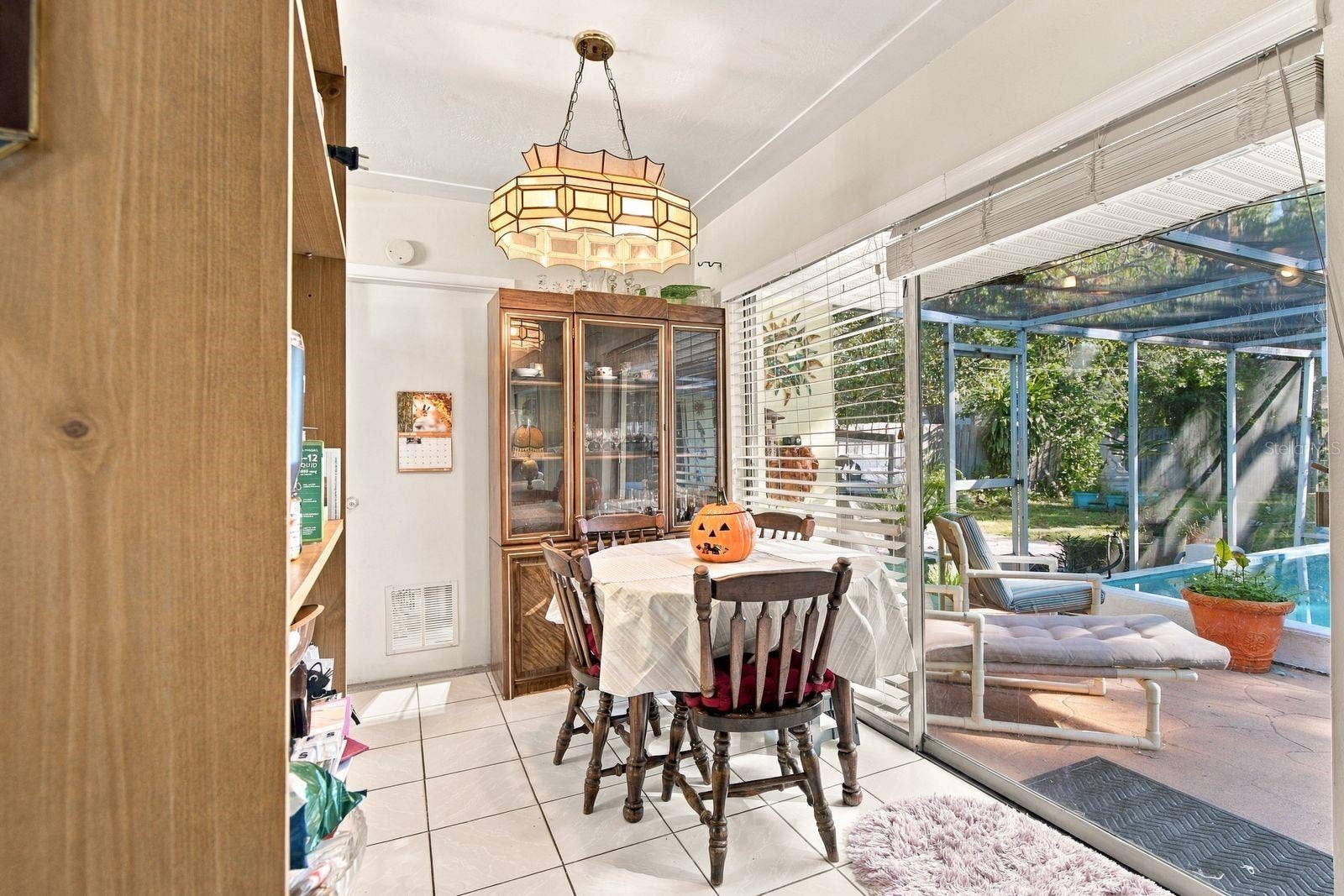6801 17TH LANE N, St Petersburg, FL 33702 dinette view