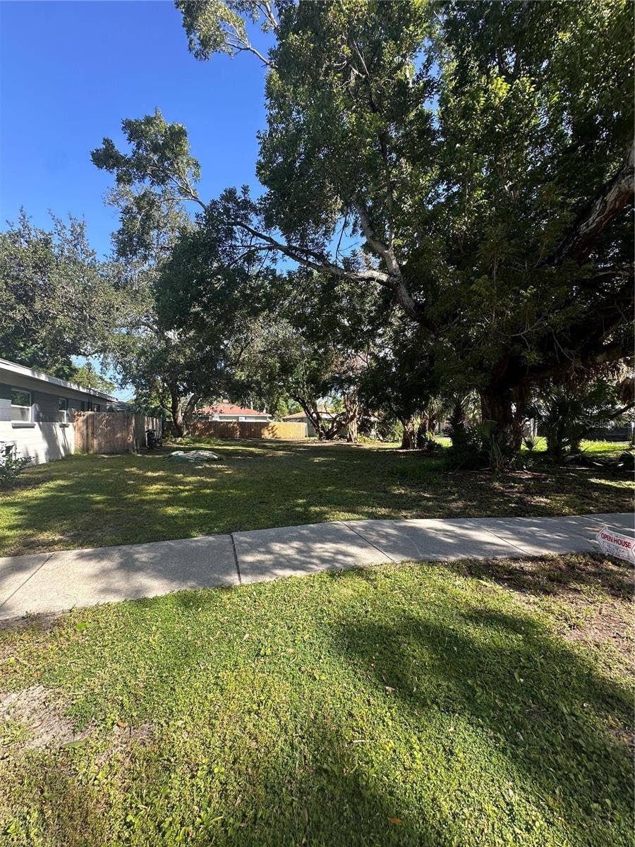15TH AVENUE S, St Petersburg, FL 33701