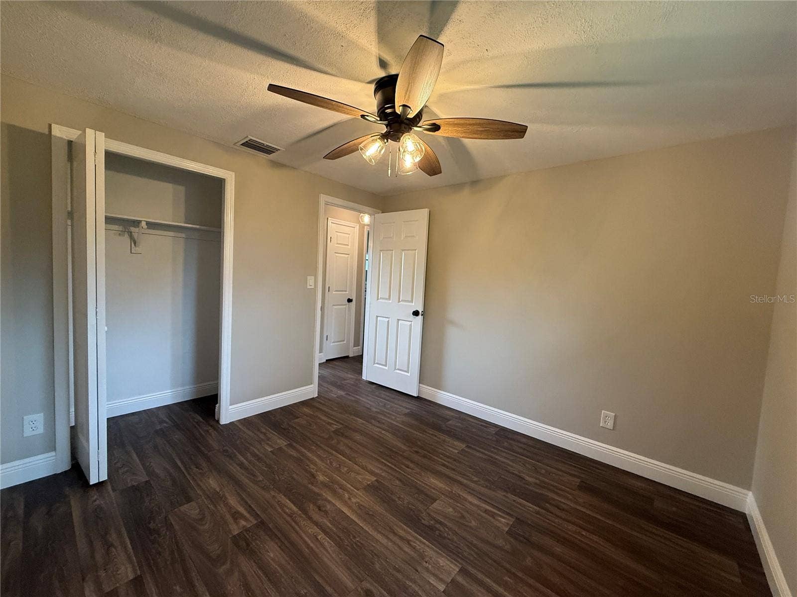 11542 90TH STREET, Largo, FL 33773 11542 90TH STREET, Largo, FL 33773
