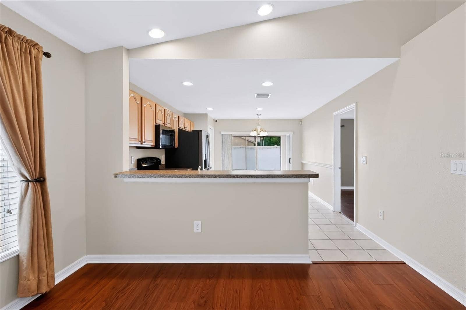 8210 SUMMER WOOD LANE, Riverview, FL 33578 8210 SUMMER WOOD LANE, Riverview, FL 33578