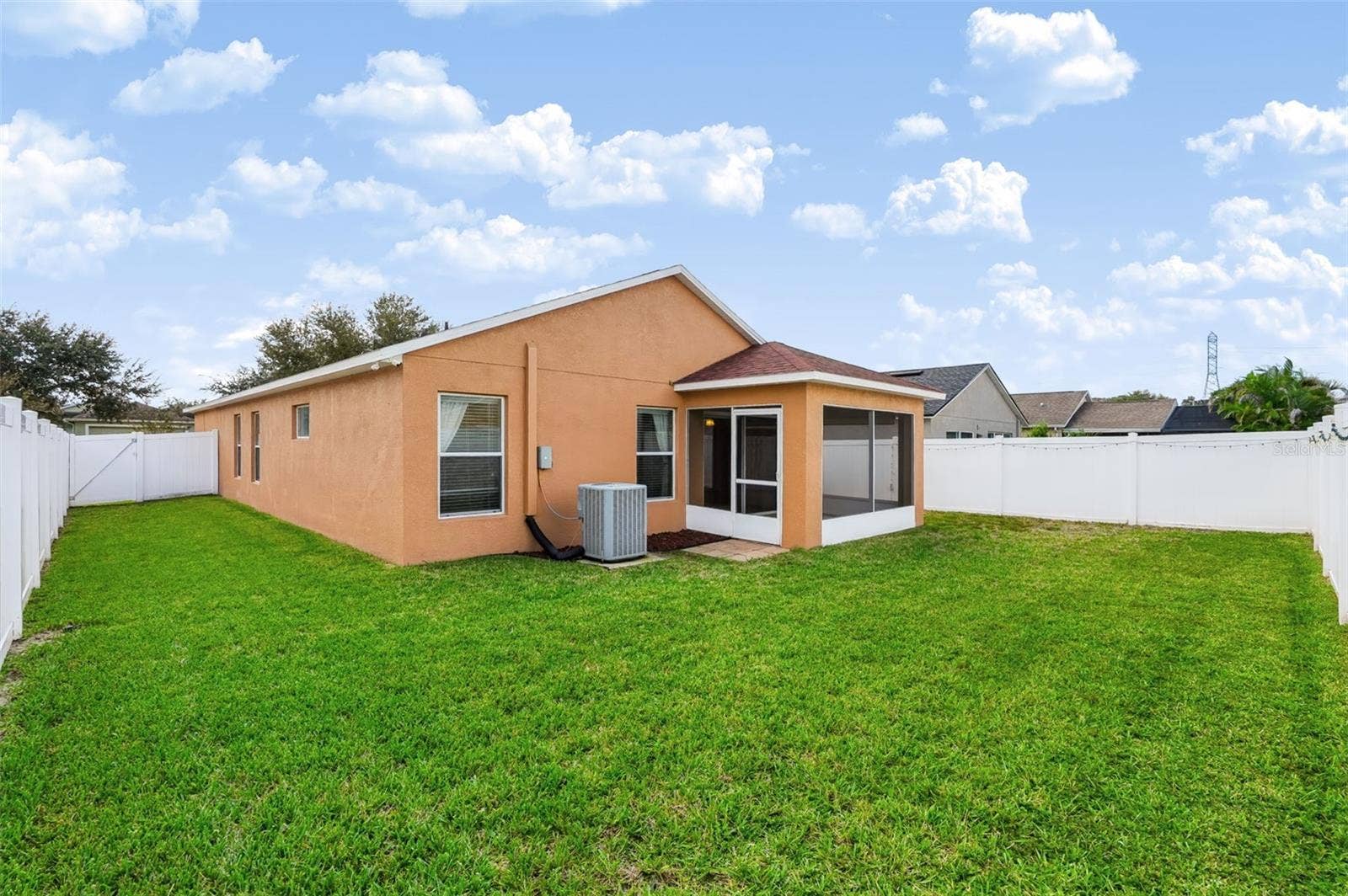 8210 SUMMER WOOD LANE, Riverview, FL 33578 8210 SUMMER WOOD LANE, Riverview, FL 33578