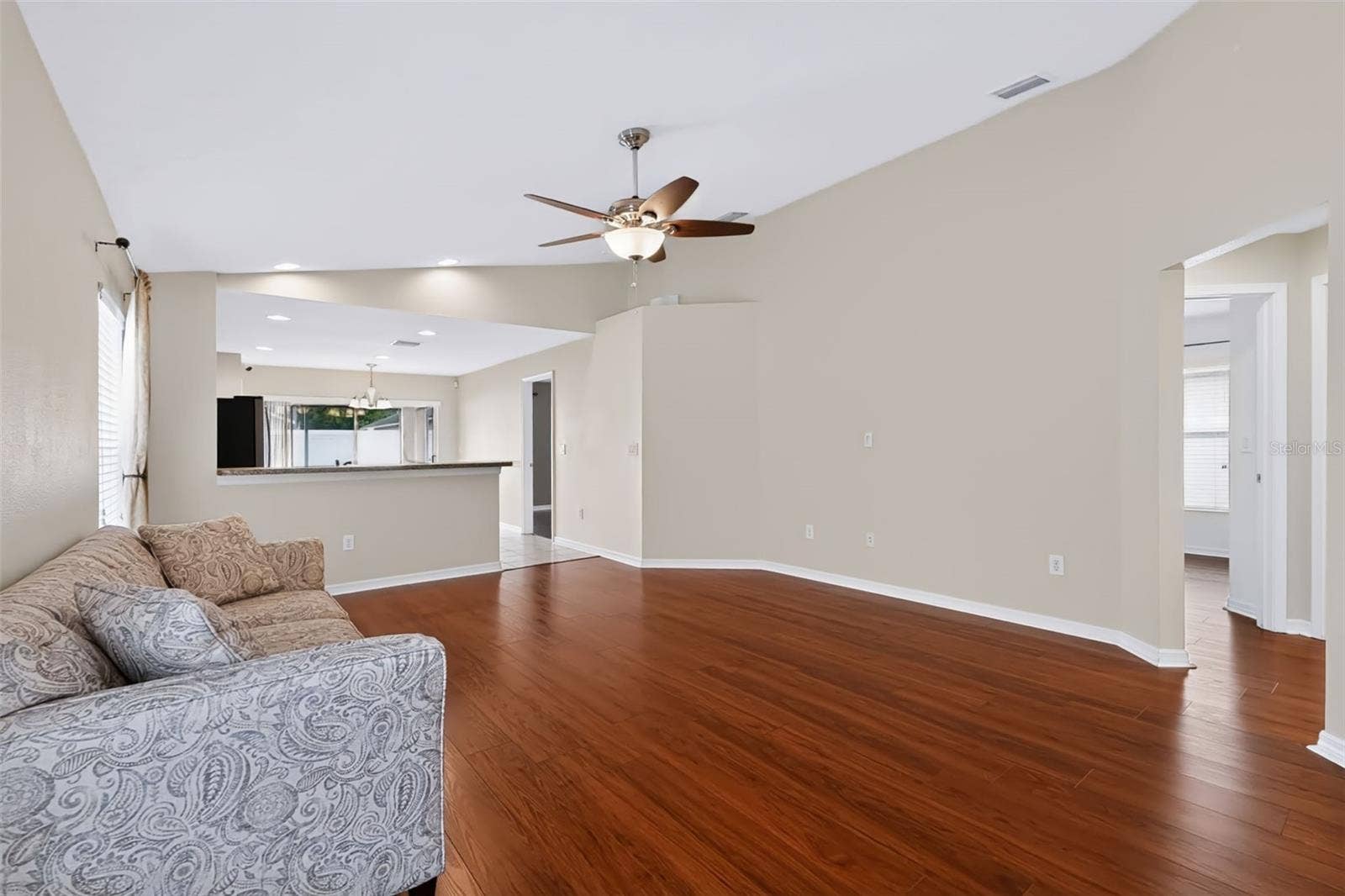 8210 SUMMER WOOD LANE, Riverview, FL 33578 8210 SUMMER WOOD LANE, Riverview, FL 33578