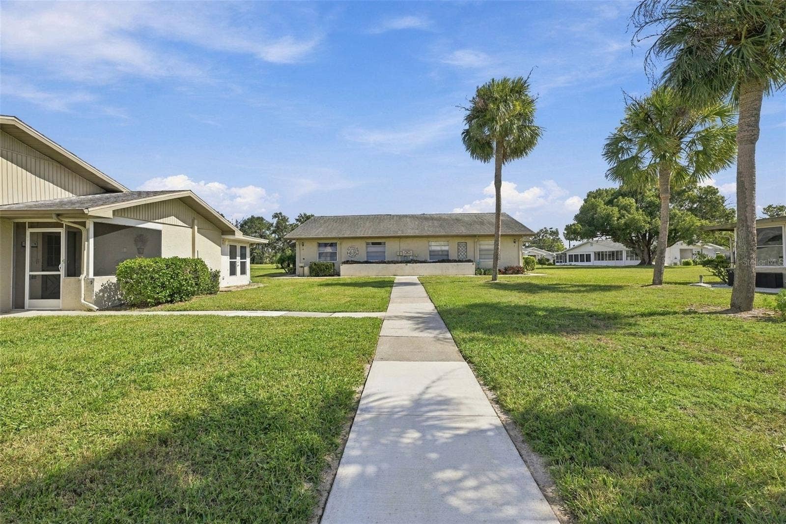 1905 CANTERBURY LANE, #8, Sun City Center, FL 33573 1905 CANTERBURY LANE, #8, Sun City Center, FL 33573