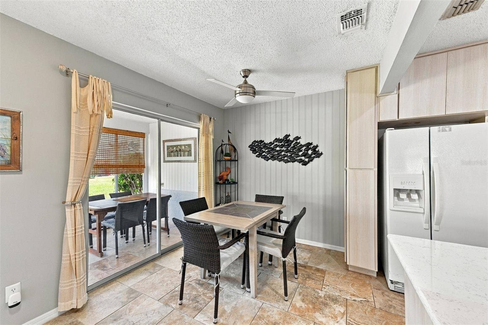 1905 CANTERBURY LANE, #8, Sun City Center, FL 33573 Dining Room Looking out to the Fl Room