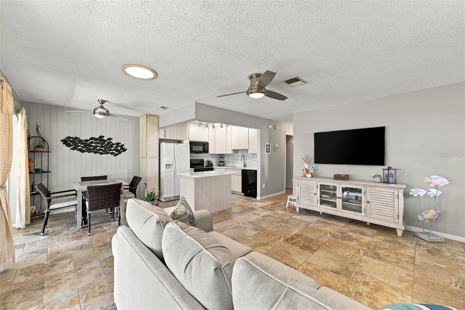 1905 CANTERBURY LANE, #8, Sun City Center, FL 33573 Beautiful Tile flooring!