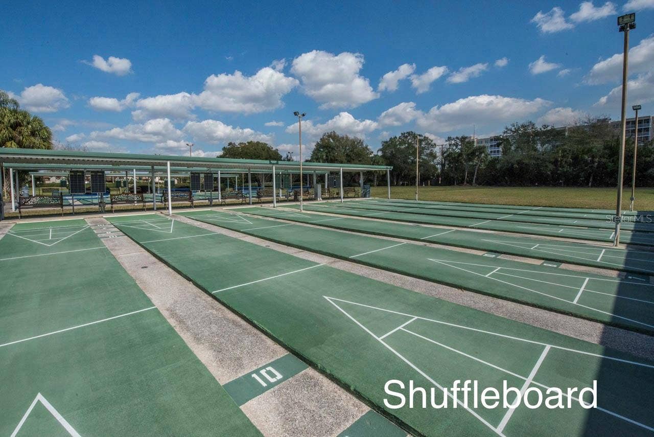 1905 CANTERBURY LANE, #8, Sun City Center, FL 33573 1905 CANTERBURY LANE, #8, Sun City Center, FL 33573