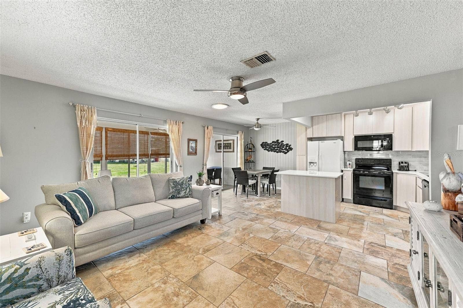 1905 CANTERBURY LANE, #8, Sun City Center, FL 33573 Open Concept