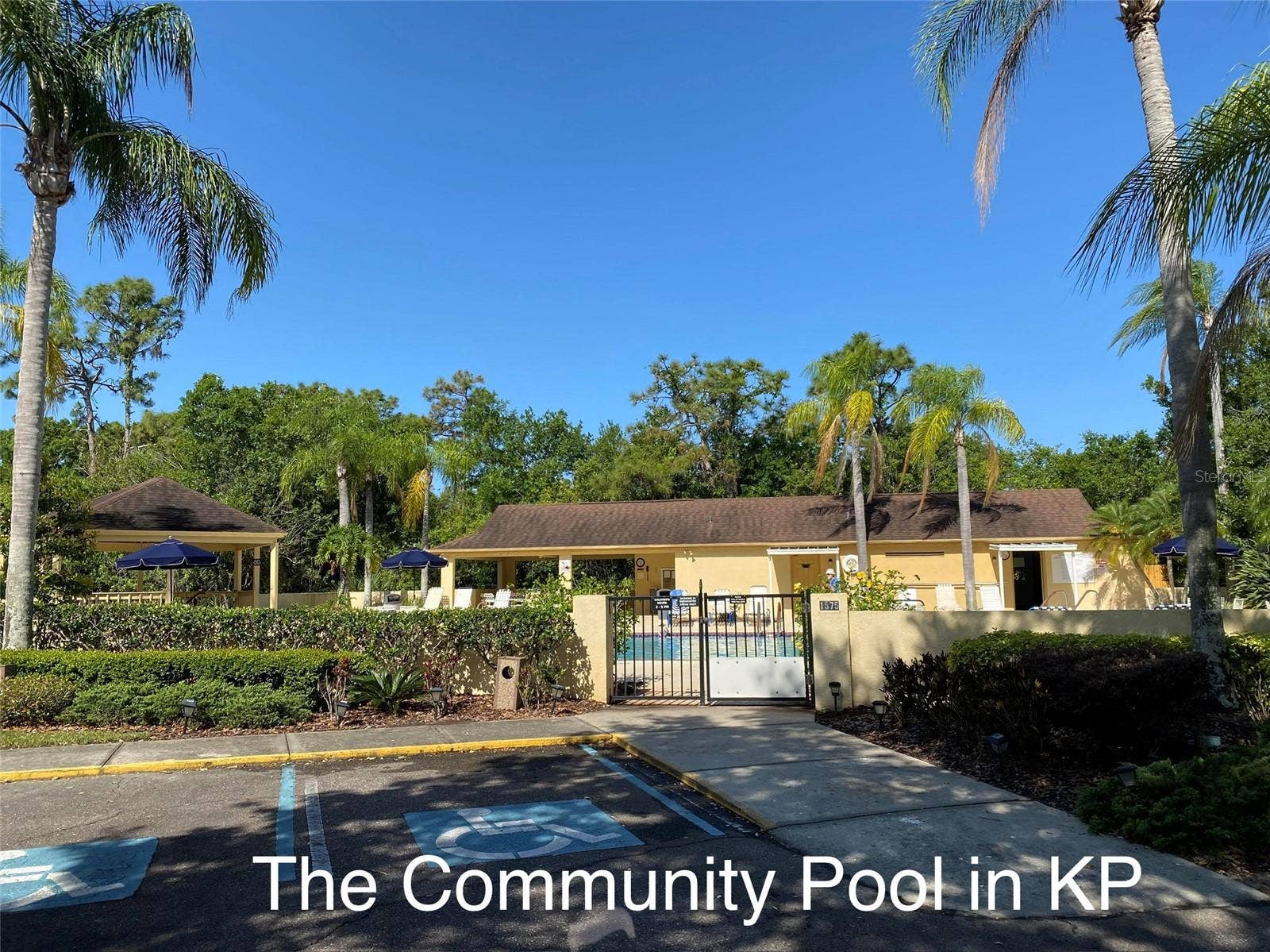 1905 CANTERBURY LANE, #8, Sun City Center, FL 33573 1905 CANTERBURY LANE, #8, Sun City Center, FL 33573